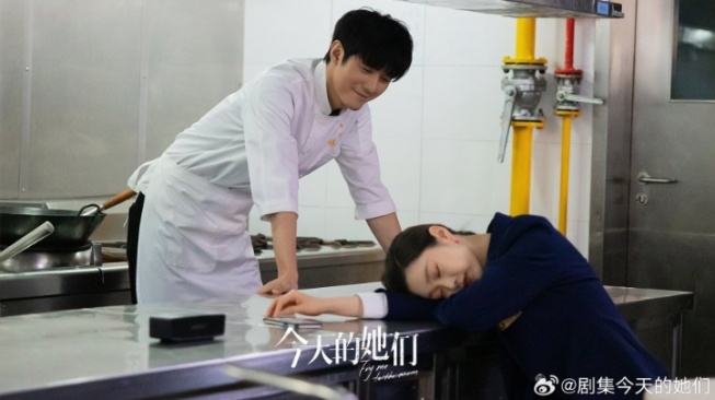 Sinopsis Drama China Fry Me to the Moon. (Mydramalist)