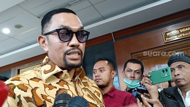 Tak Tahu Soal Pembagian Sembako Garnita, Sahroni Nasdem Kena Cecar Hakim dalam Sidang SYL