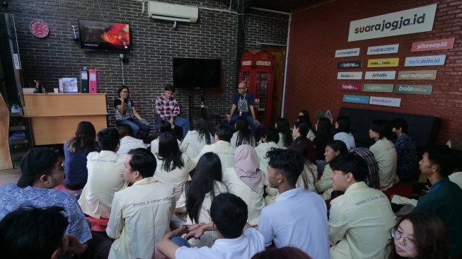 Gandeng Suara.com, UAJY Bekali Mahasiswa FISIP Siap Berkarier di Industri Media