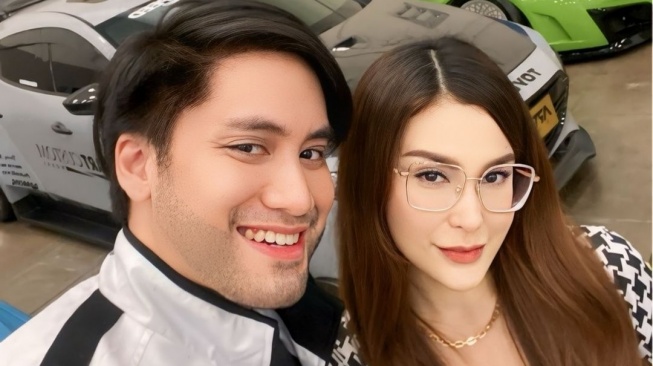 Kevin Aprilio dan Vicy Melanie. [Instagram]