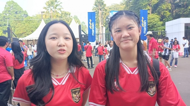 Ramai 'Cegil Fomo', Cewek Ini Sampai Takut Pakai Jersey Rafael Struick Saat Nonton Timnas