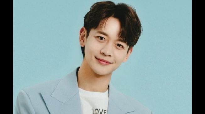 Bukan K-Pop, Bukan J-Pop! Falling Free Minho SHINee Suguhkan Nuansa Musik Unik dan Adiktif