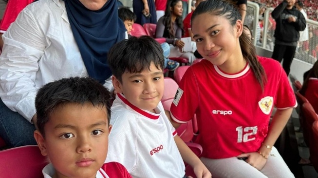 Azizah Salsha Bersama Magika dan Rafathar (Instagram)