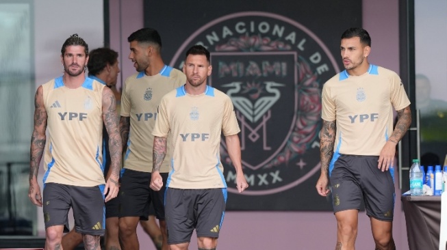 Saat Lionel Messi Bocorkan Nama Grup WhatsApp Timnas Argentina...