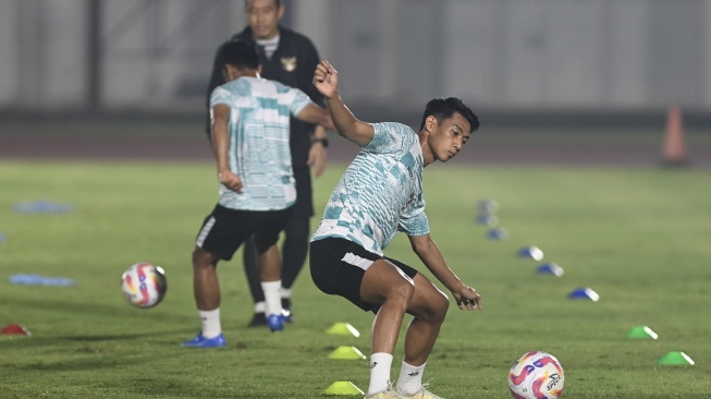 Malik Risaldi Resmi Berseragam Persebaya, Diikat Kontrak Dua Musim