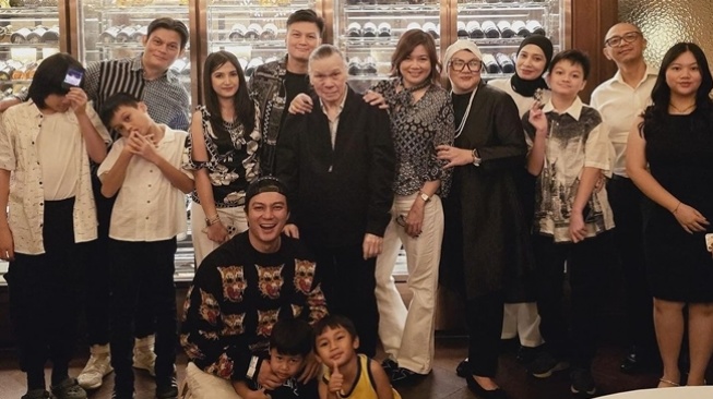 Potret Ultah Ayah Baim Wong (Instagram/@baimwong)