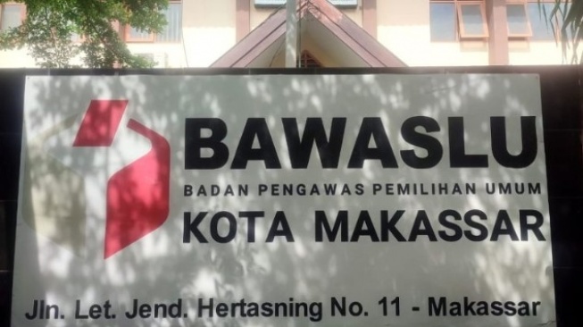 Mahasiswa Klaim Punya Bukti Kuat Politik Uang, Bawaslu Makassar: Laporan Tidak Cukup Bukti