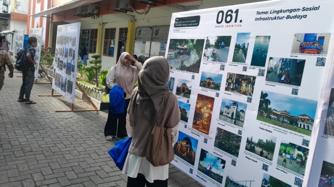 Pameran foto bertajuk "061." di Kampus FISIP UMSU Medan. [Ist]