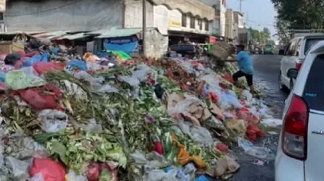 Sampah Meluber di TPS Pasar Bogor, Syarifah Sofiah Janji Bereskan dalam 3 Hari