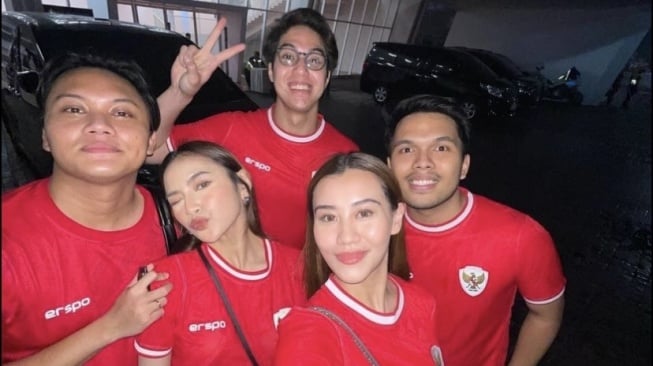 Potret Artis Nonton Timnas Indonesia Lawan Filipina, Ada Aaliyah Massaid -Thariq Halilintar hingga Fuji