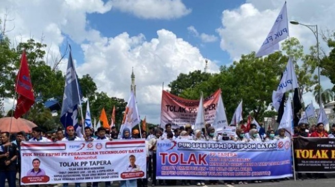 Sosialisasi Minim, Buruh di Batam Demo Tolak Program Rumah Tapera!