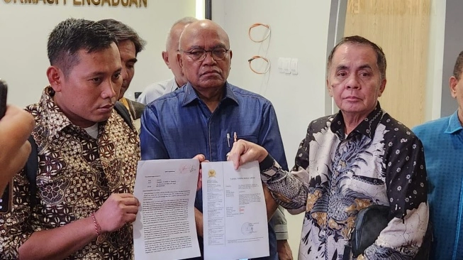 Staf Hasto PDIP Curhat di Sidang, Kusnadi Ngaku Ditipu Penyidik KPK Rossa  hingga Pasrah 3 HP