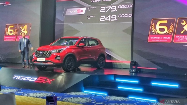 Pengumuman harga Chery Tiggo 5X di Jakarta, Kamis (13/6/2024). [Antara]