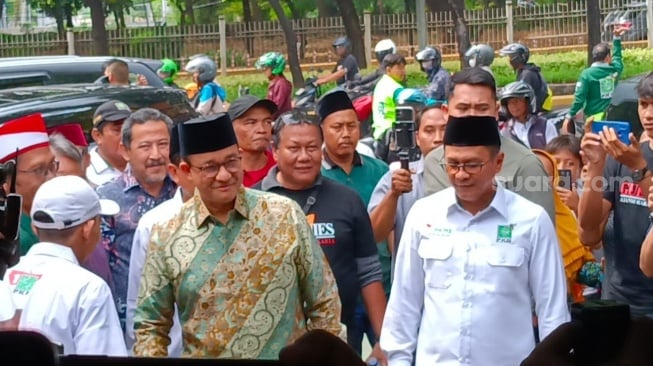 Anies Klaim Banyak Masyarakat Minta Dirinya jadi Gubernur Jakarta Lagi usai Gagal Pilpres, Terbaru Rombongan Guru