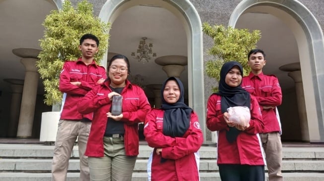 Anti Ribet! Mahasiswa UGM Luncurkan Aplikasi Belanja Daging Ayam Segar Langsung dari Peternakan