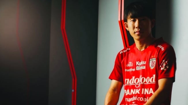 Bali United secara resmi memperkenalkan Mitsuru Maruoka sebagai rekrutan terbarunya. (ligaindonesiabaru.com)