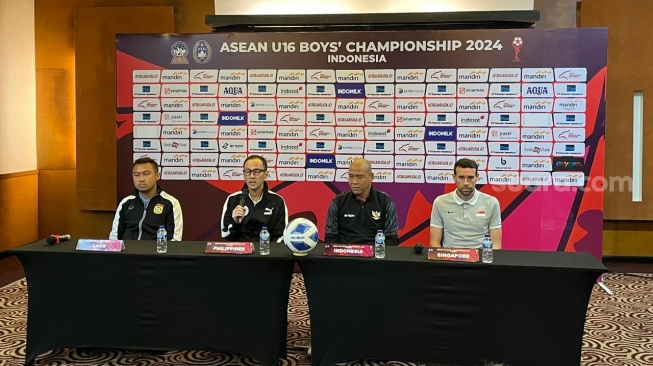 Sesi Pre Match Press Conference Piala AFF U-16 2024 di Solo Paragon Hotel & Residences, Kamis (20/6/2024). [Suara.com/Ronald Seger Prabowo]