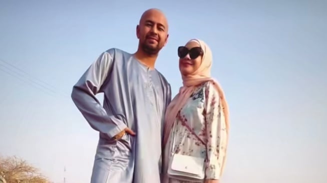 Potret Mesra Raffi Ahmad dan Nagita Slavina di Jabal Khandamah Usai Berhaji (Instagram)