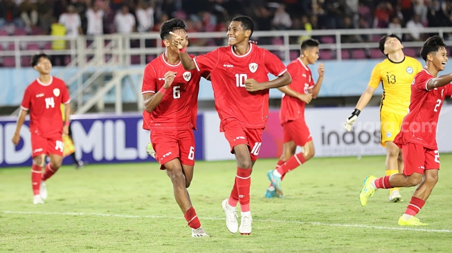 Lagu Tanah Airku Bikin Para Pemain Timnas Indonesia U-16 Menangis seusai Gasak Singapura