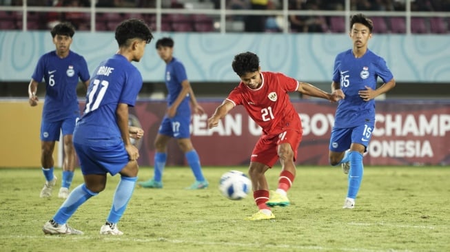 Fandi Ahmad (21) jadi salah satu pemain yang tampil moncer saat Timnas Indonesia U-16 menang di laga perdana Piala AFF U-16 2024. [Dok Bintang Mahardika Saputra]