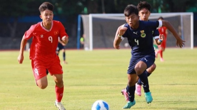 Vietnam langsung tancap gas di Piala AFF U-16, bantai Brunei Darussalam. (soha.vn)