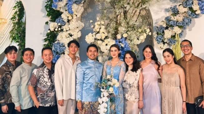 Marsha Aruan di acara lamaran Thariq Halilintar dan Aaliyah Massaid (Instagram/@aruanmarsha)