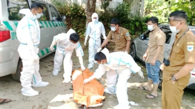 Warga Temukan Mayat Pria Membusuk di Perkebunan Saketi Pandeglang