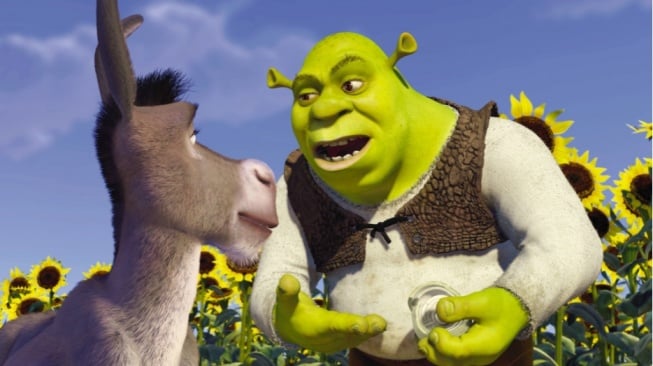 Pengisi Suara 'Donkey' Eddie Murphy Bocorkan Shrek 5 dan Spin-off Terbaru