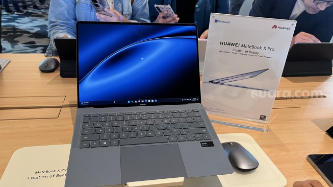 Laptop Huawei MateBook X Pro resmi meluncur ke Indonesia, Selasa (25/6/2024). [Suara.com/Dicky Prastya]