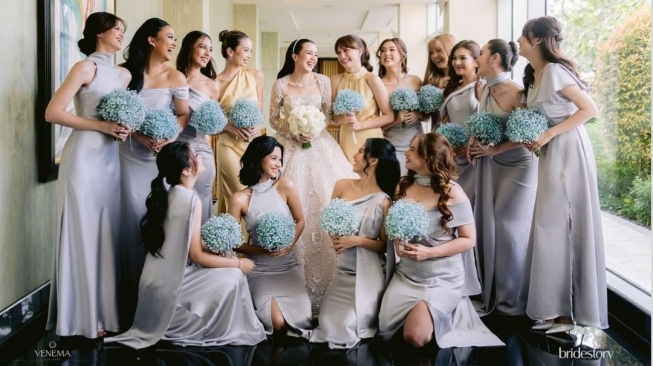 Gaun Casandra Lee & Sephora Sievert Berbeda di Pernikahan Beby Tsabina, Ternyata Punya Peran Lebih dari Bridesmaid!