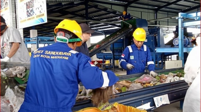 Terancam Lumpuh Sampah, Mataram Nego Lombok Barat untuk Pinjam Lahan Pembuangan