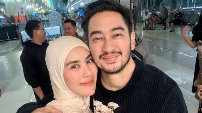 Syahnaz Sadiqah dan Jeje Govinda. [Instagram]