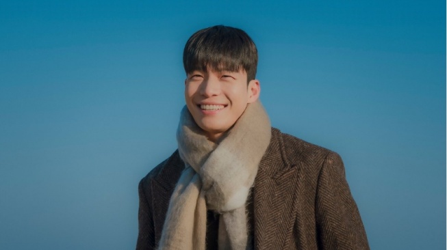 Resmi Tamat, Wi Ha Joon Ungkap Kesan Bintangi 'Midnight Romance in Hagwon'