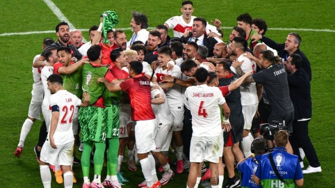 Hasil Euro 2024: Tekuk Republik Ceko 2-1, Turki Lolos ke Babak 16 Besar