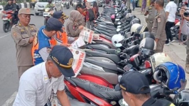 Tarif Parkir Liar di Balikpapan Melanggar Batas Wajar, Warga Mengeluh Diminta Rp 5 Ribu hingga Rp 20 Ribu