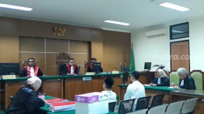 Mantan Kepsek dan Guru SD di Serang Dituntut 2,6 Tahun Gegara Korupsi Dana PIP