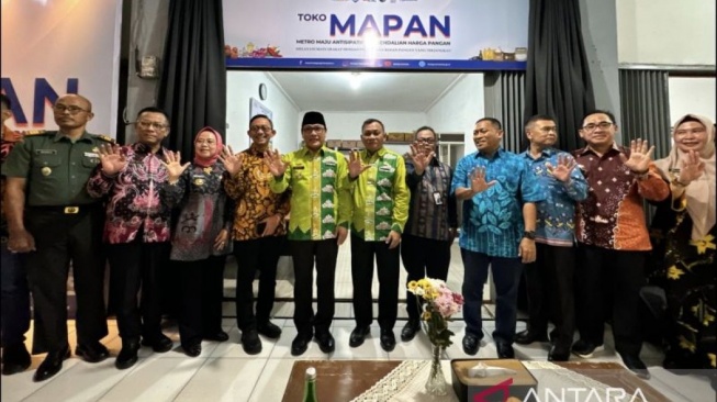 Lawan Inflasi, Toko Mapan di Metro Jual Bahan Pokok Harga Distributor