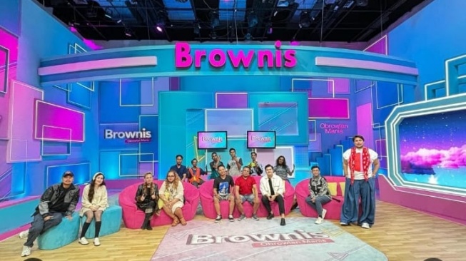 penampilan Ayu Ting Ting di acara Brownis (Instagram/@brownis_ttv)