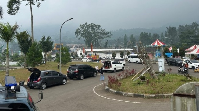 Pengalihan Arus Menuju Rest Area Puncak Mulai Diuji Coba Hari Ini