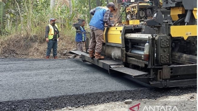 Sarana dan Prasarana Ekonomi Kabupaten Bantul Kondisi Mantap, Ruas Jalan dari Proyek Infrastruktur Diresmikan