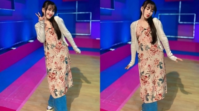 Gaya Ayu Ting Ting Pakai Outfit Ala Artis Korea (instagram/ayutingting92)