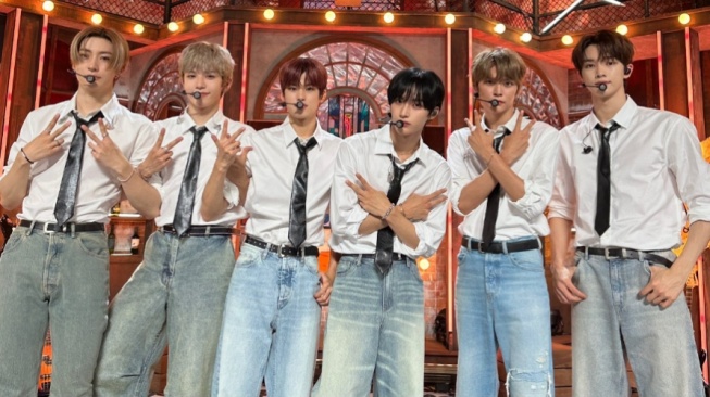 Kalahkan NewJeans dan aespa, RIIZE Raih Trofi ke-5 Boom Boom Bass di Inkigayo