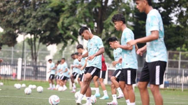 Sebanyak 33 pemain yang dipanggil TC di Jakarta, menjalani latihan untuk persiapan ASEAN U-19 Boys Championship (AFF U-19) yang berlangsung di Surabaya, Jawa Timur, pada 17-29 Juli 2024. ANTARA/HO-PSSI