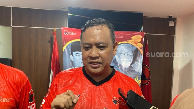 PDIP Tak Kunjung Umumkan Pendamping Tri Adhianto di Pilkada Kota Bekasi, Ada Apa?