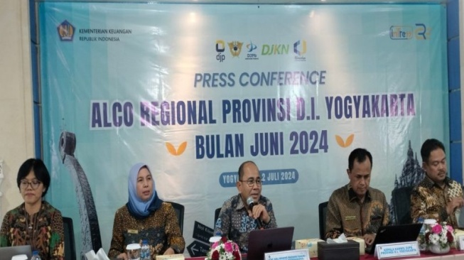 Kemenkeu Ingatkan Pemda DIY Dampak Gejolak Global Terhadap Investasi