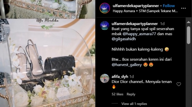 Seserahan sepatu dari Gilga Sahid untuk Happy Asmara saat pernikahan (Instagram/ulfamerdekapartyplanner)