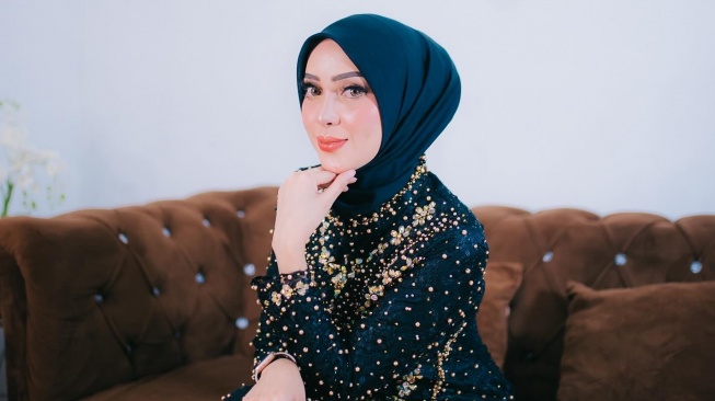 Biodata Cut Melisa, Selebgram Aceh Viral Ngamuk ke Petugas Counter Check-in Gara-gara Paspor Sedikit Lecet