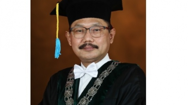 Kaukus Indonesia Minta Rektor Unair Batalkan Pemecatan Dekan FK Prof. Budi Santoso