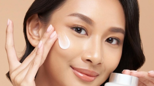 3 Rekomendasi Moisturizer Gel Ringan Bebas Lengket, Harga Rp20 Ribuan