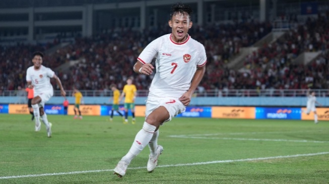 Pemain Timnas Indonesia U-16, Zahaby Gholy Saat Sukses Mencetak Gol ke Gawang Australia U-16 Dalam Laga Semifinal Ajang ASEAN U-16 Boys Championship 2024 (pssi.org)